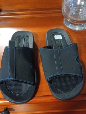 Revolution Mens Black /W Blue Trim  Sandals‎ 7/8  M
